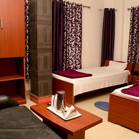 Hotel Galaxy International Koch Bihār Kültér fotó